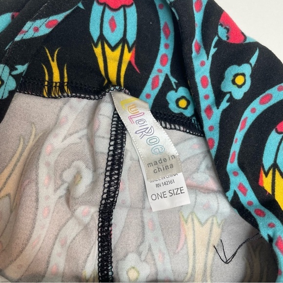 LuLaRoe Leggings OS One Size Grey Pebbles Black Snake Flowers Beetles - Picture 5 of 7